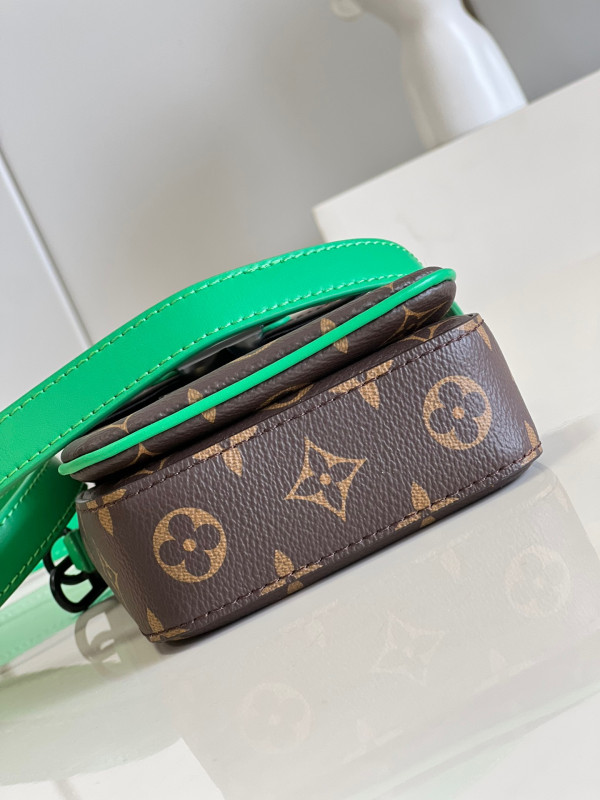 l0*is V*t0n s-lock vertical wearable wallet