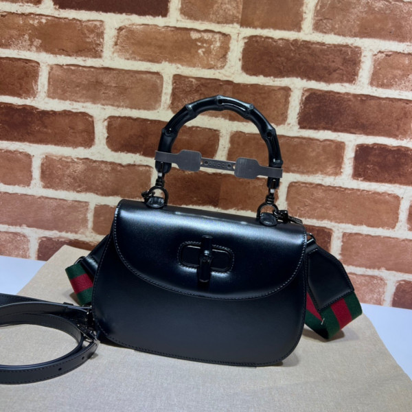 G*u*i small top handle bag with bamboo