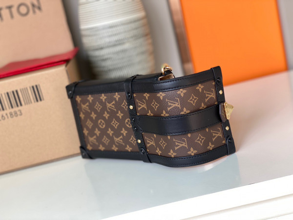 l0*is V*t0n vertical trunk pochette