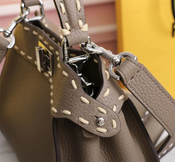 F**di peekaboo mini bag-18-23-11cm