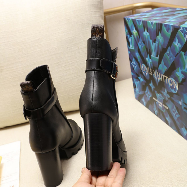 l0*is V*t0n star trail ankle boot