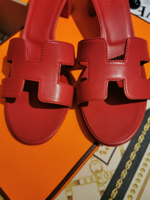H**mes oasis sandal