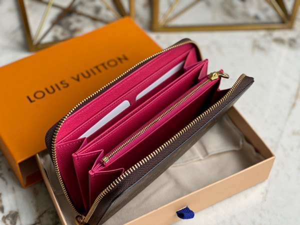 l0*is V*t0n zippy wallet