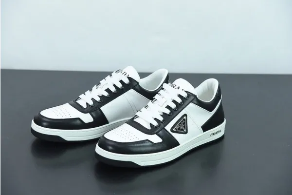 Pra*a  sneakers