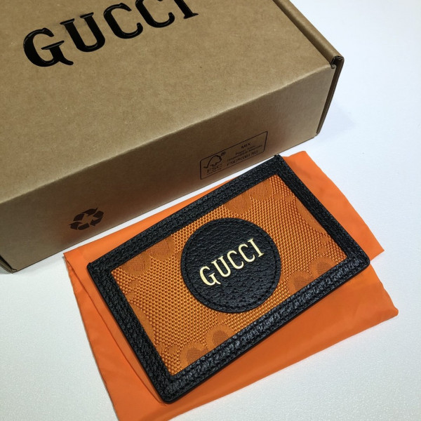 G*u*i off the grid card case