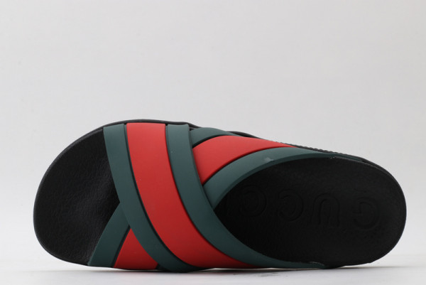 G*u*i rubber slide sandal with web