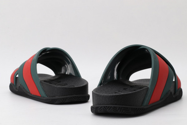 G*u*i rubber slide sandal with web