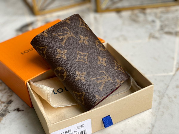 l0*is V*t0n victorine wallet