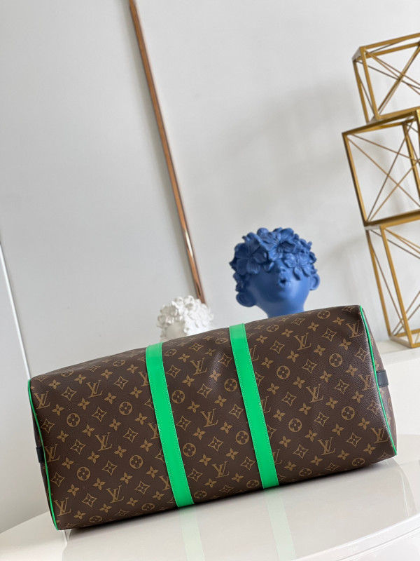 l0*is V*t0n keepall bandouliÈre 50