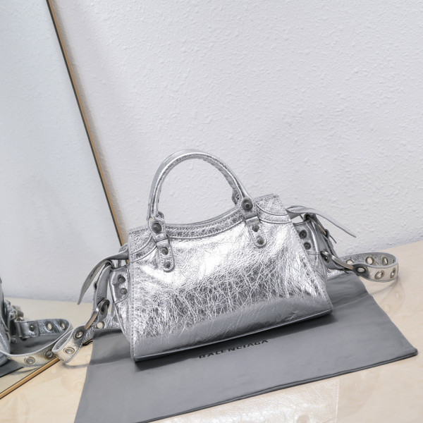Ba*len*cia*ga neo cagole xs handbag