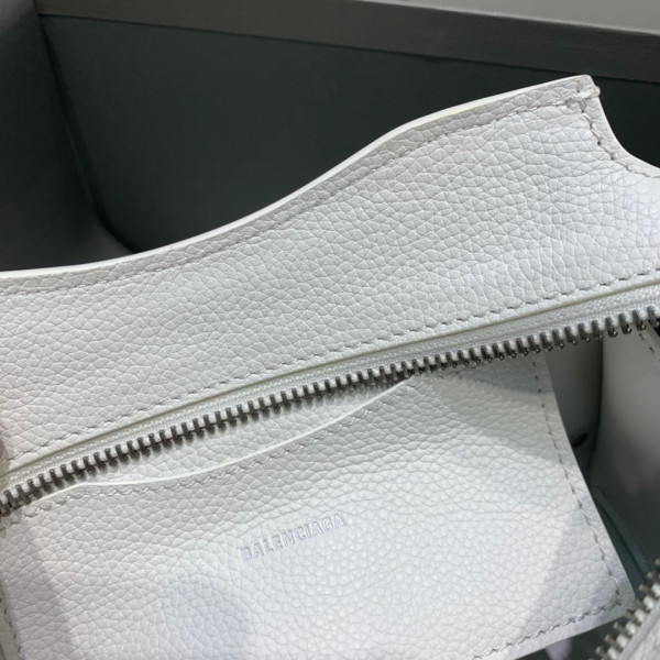 Ba*len*cia*ga neo classic mini top handle bag