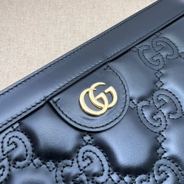 G*u*i gg matelassé leather shoulder bag