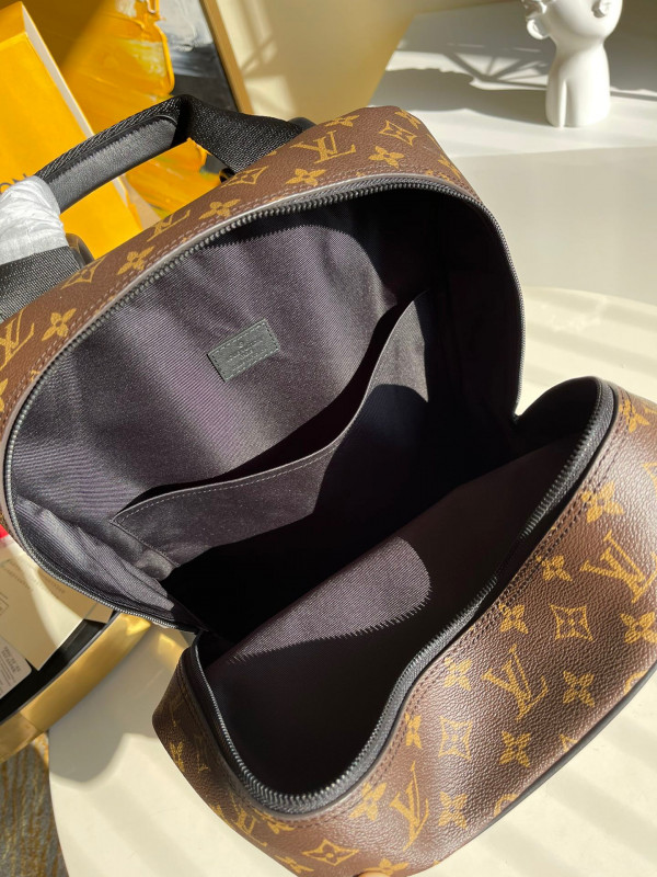 l0*is V*t0n dean backpack