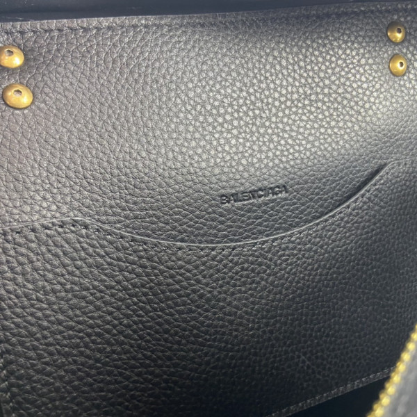 Ba*len*cia*ga neo classic small top handle bag