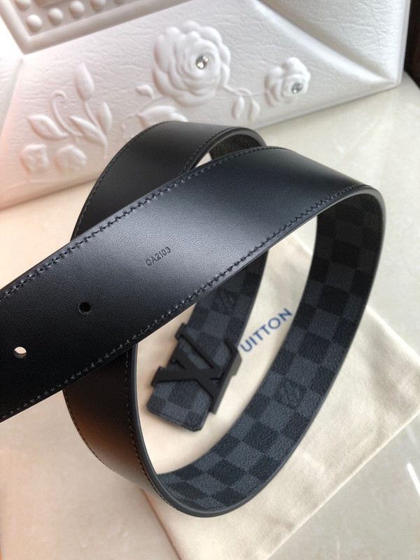 l0*is V*t0n belt