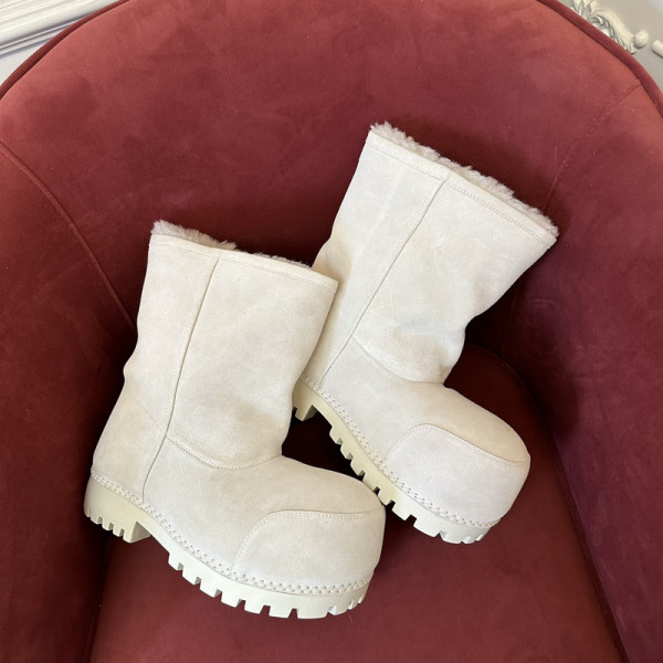 Ba*len*cia*ga alaska faux-fur low boots