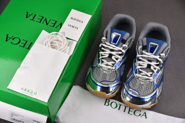 bo*te*ga Ve*ne*ta sneakers