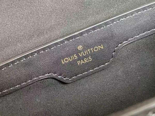 l0*is V*t0n papillon trunk