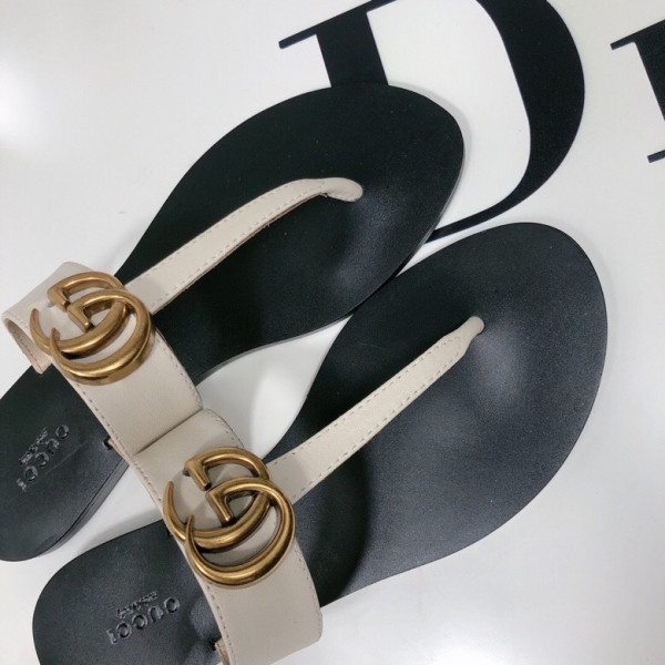 G*u*i leather thong sandal with double g