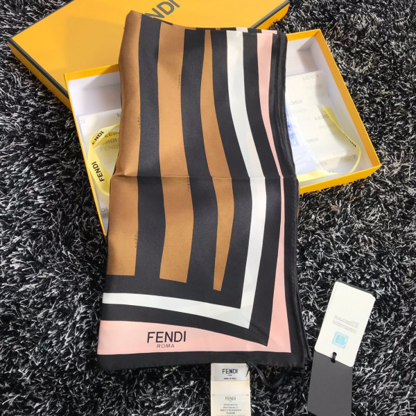 F**di scarf
