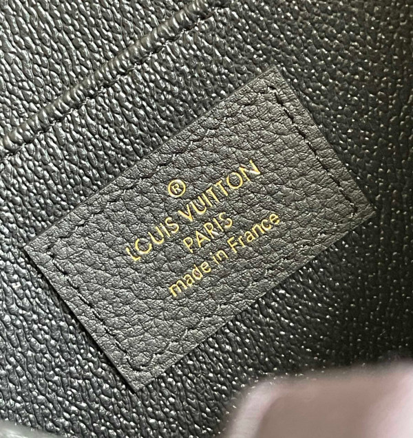 l0*is V*t0n pochette voyage