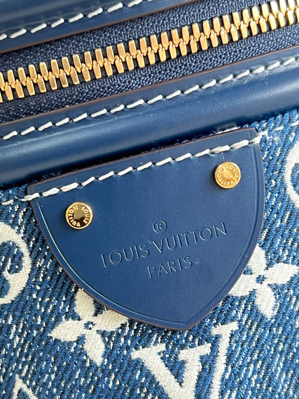 l0*is V*t0n cannes