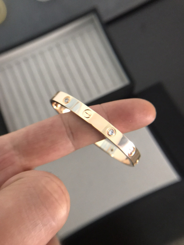 Ca*t*er bracelet