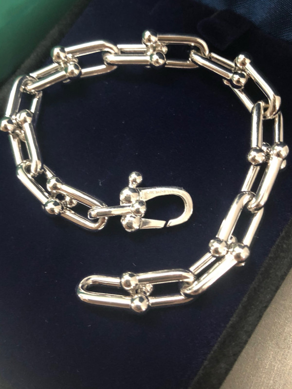T*f*ny bracelet