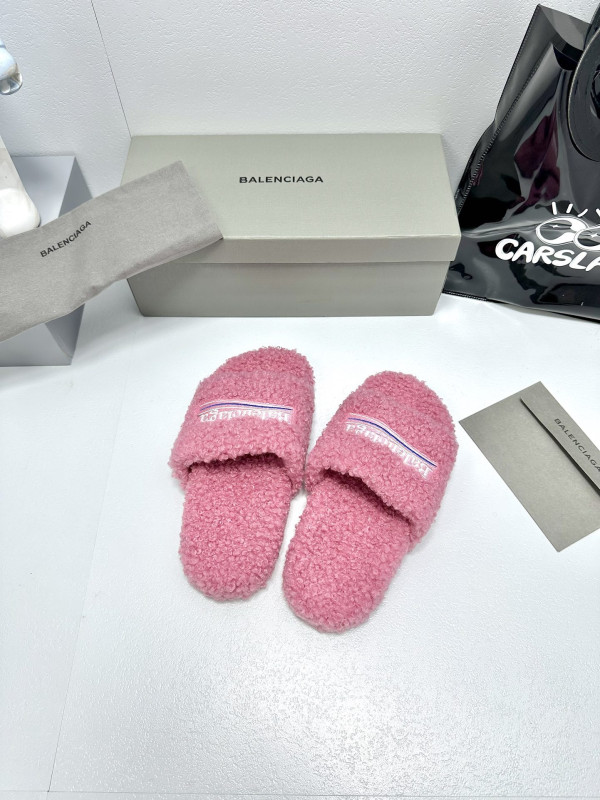 Ba*len*cia*ga sandals