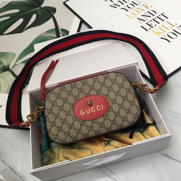 G*u*i gg messenger bag