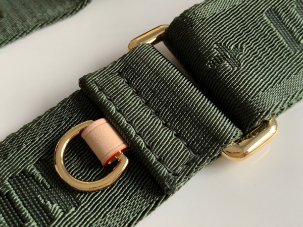 l0*is V*t0n strap