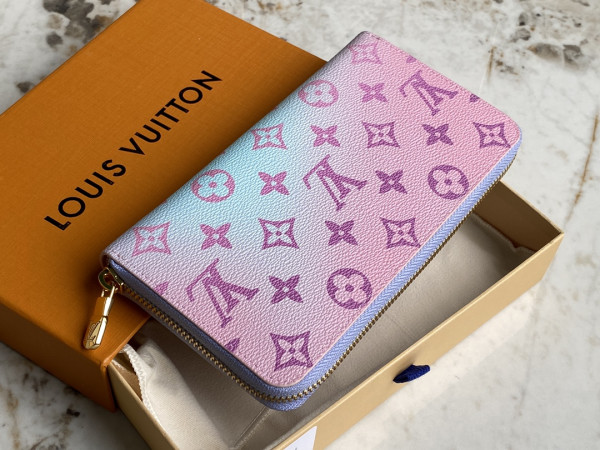 l0*is V*t0n zippy wallet
