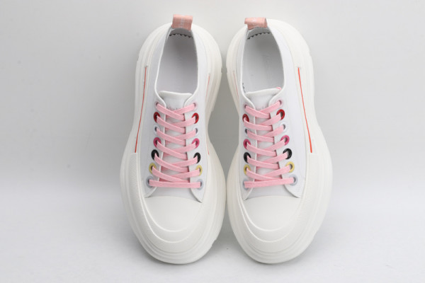 ale*d*r M*Q*en tread slick lace up