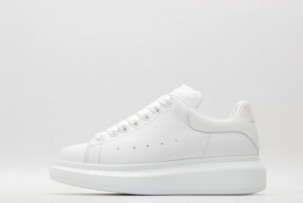 ale*d*r M*Q*en oversized sneaker