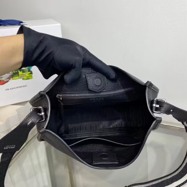 Pra*a leather hobo bag