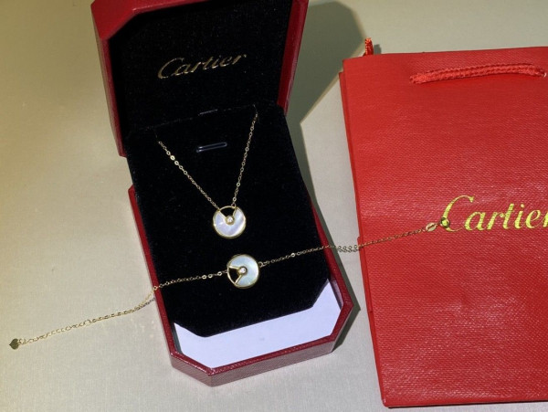 Ca*t*er  amulet necklace