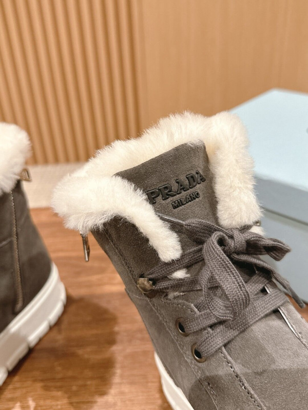 Pra*a boots