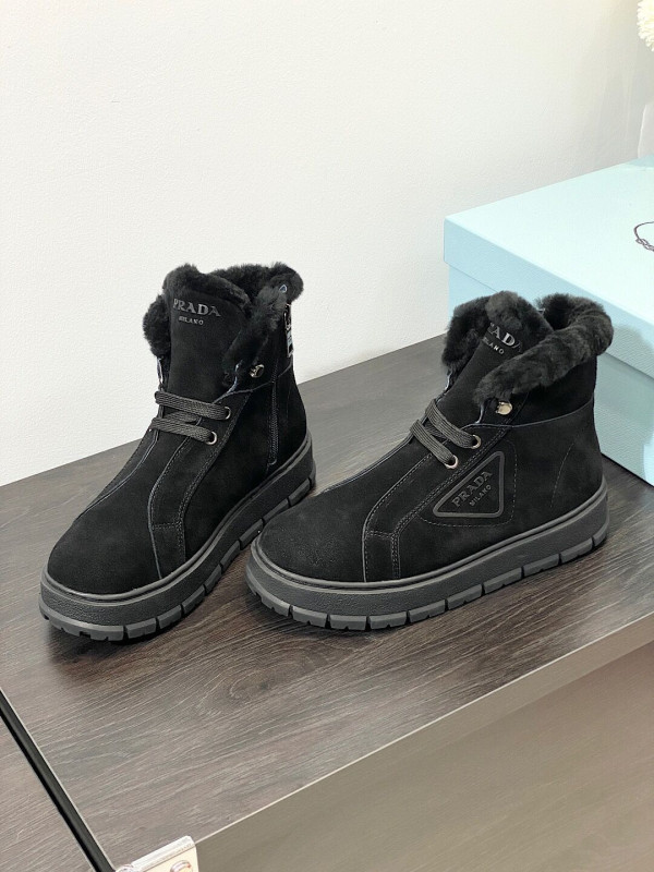 Pra*a boots