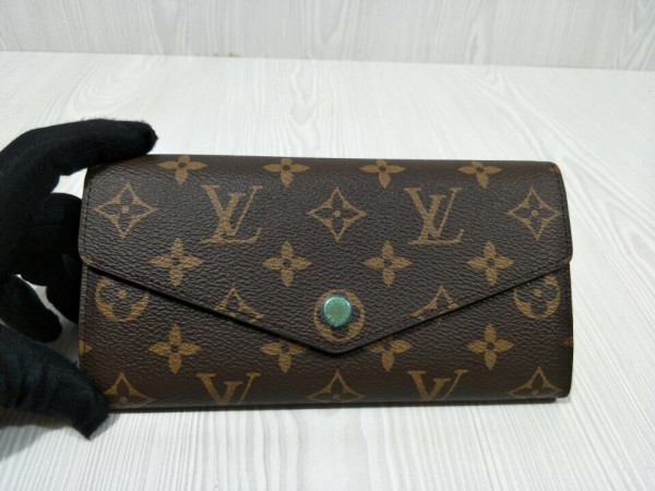 l0*is V*t0n sarah wallet