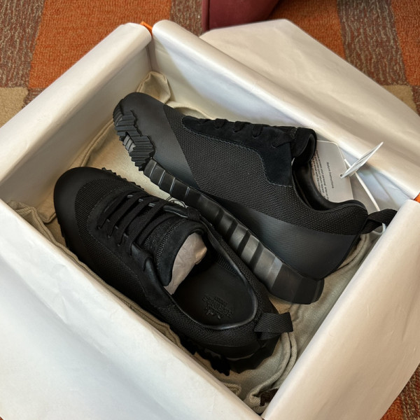H**mes sneaker