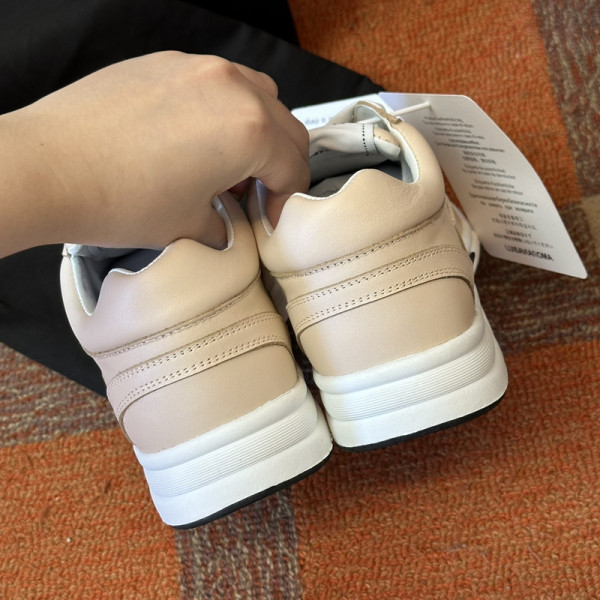 CL WOMEN SNEAKER
