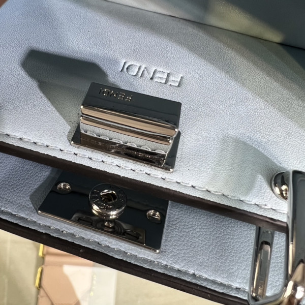 F**di nano peekaboo maxi handle