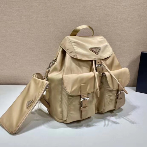Pra*a re-nylon medium backpack-32-15-30cm