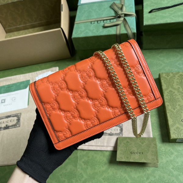 G*u*i gg matelassÉ chain wallet
