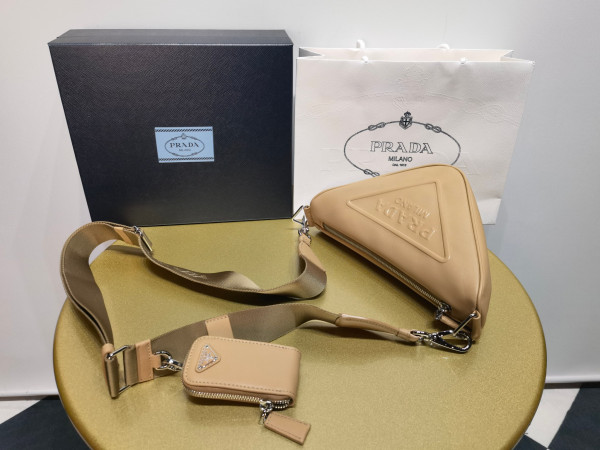 Pra*a triangle bag