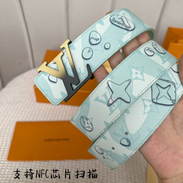 l0*is V*t0n belt