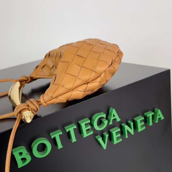 bo*te*ga Ve*ne*ta  mini sardine top handle bag