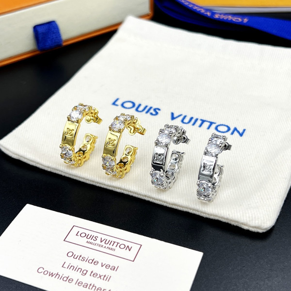 l0*is V*t0n earrings