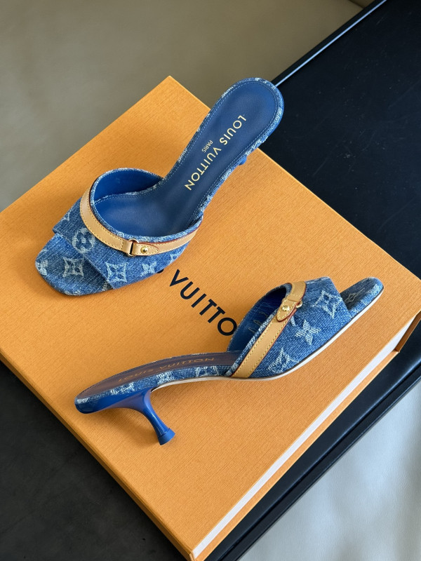 l0*is V*t0n heels sandals