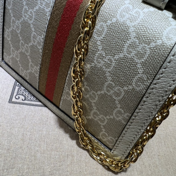G*u*i gg matelassÉ small top handle bag